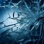 fond-texture-verre-brise-concept-fragilite-violence_878453-1674
